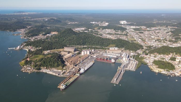 Portos De Santa Catarina Movimentam Dos Cont Ineres Do Brasil